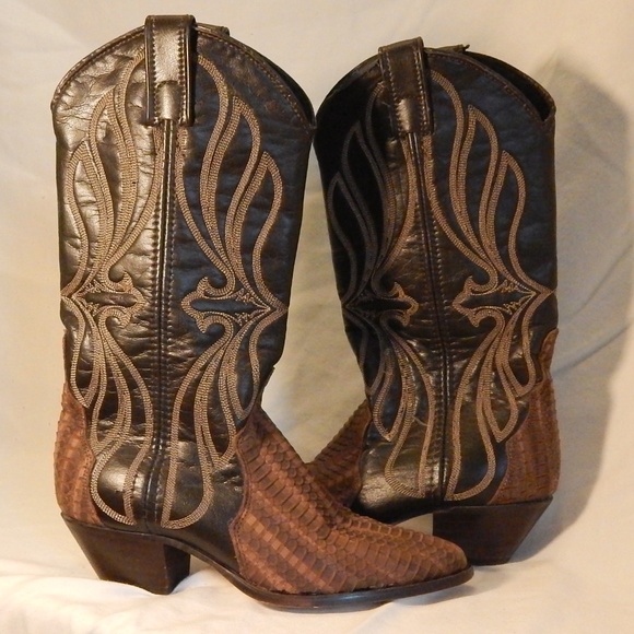 Laredo Other - Lightly worn Laredo Big Girls boots Size 5 leather